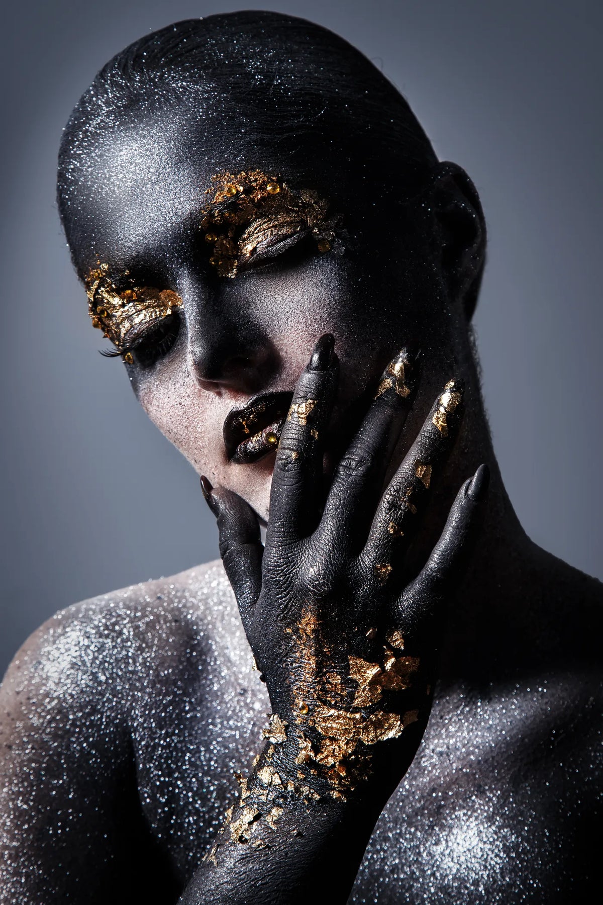 Black & Gold No. 23